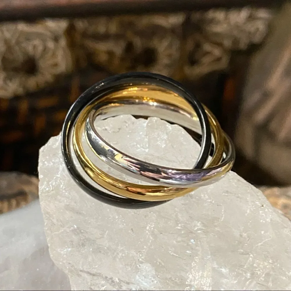Tri Color Interlock Stainless Steel Ring Size 6